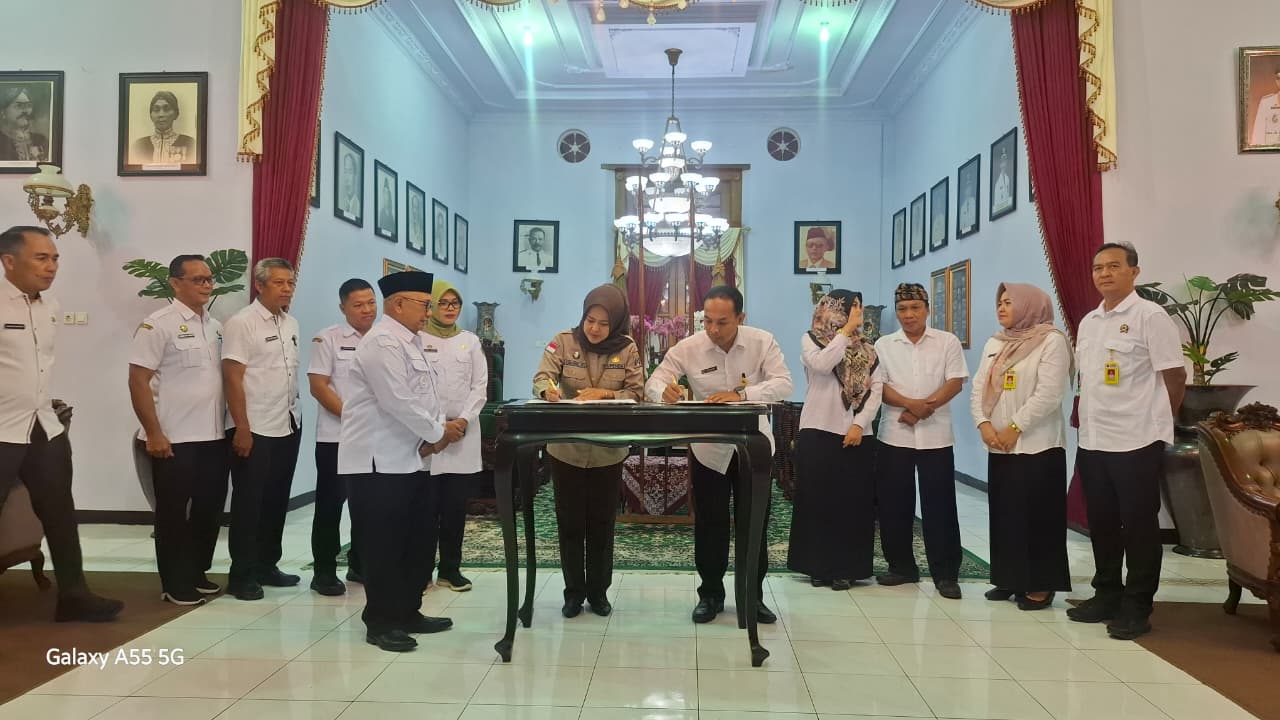 Penandatanganan Perjanjian Kerja Sama antara Badan Pendapatan Daerah Kabupaten Blitar dengan Kantor Pertanahan Kabupaten Blitar 16-09-2026